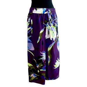 Psophia Floral Printed Silk Trouser Pants in Violet